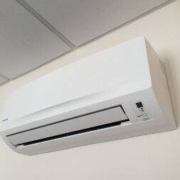 Daikin FTXB35C/RXB35C/-30 Sensira кондиционер с зимним комплектом